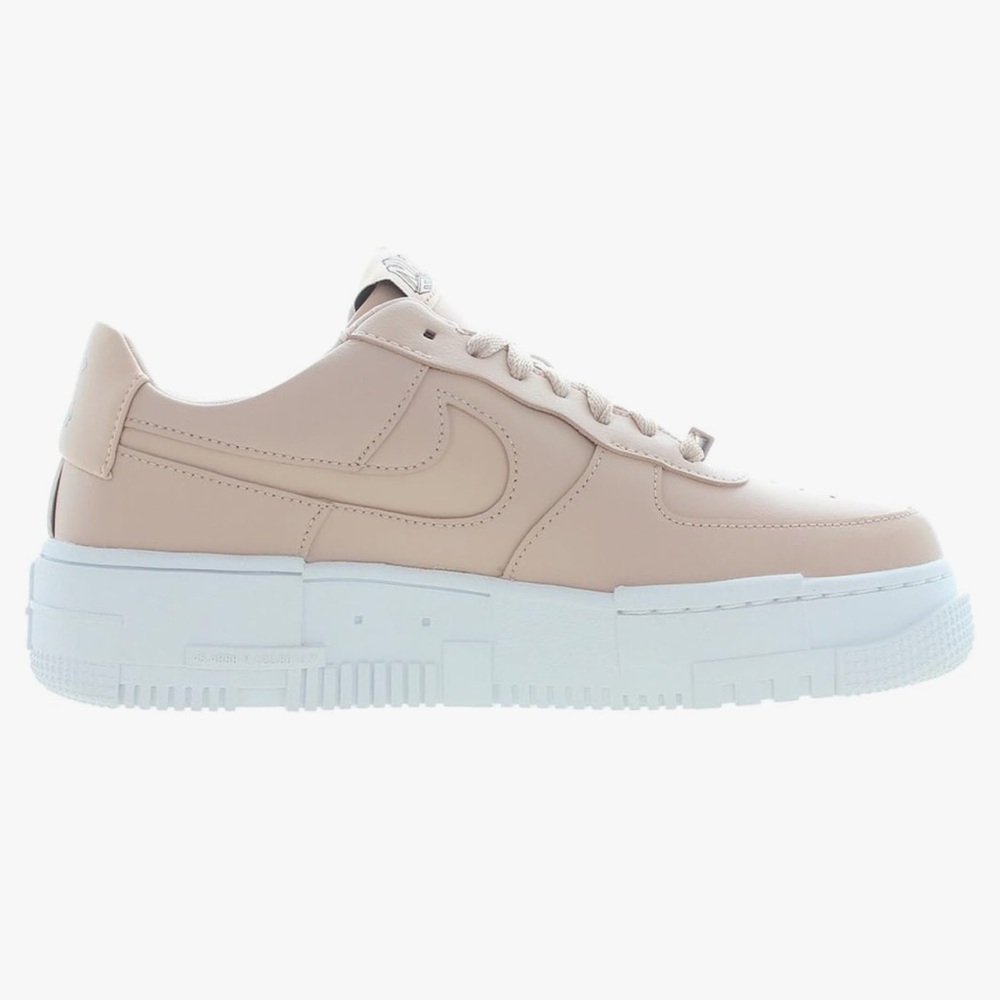 CUTE NUDE NIKE AIR FORCE 1s